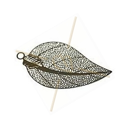 pendant "leaf" 67mm lasercut