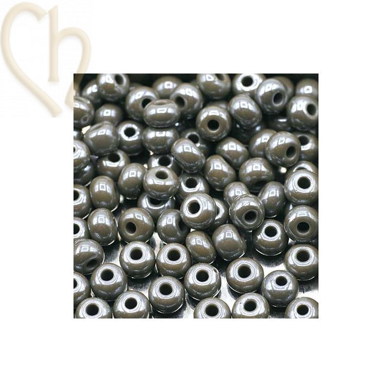 Seedbeads 4/0 Grey Taupe