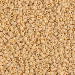 Opaque Pear - Miyuki Delica 11/0 5 gr. DB1131