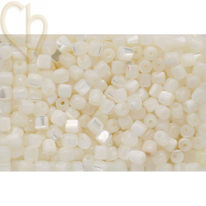 Nacré Tube perle 4*5mm White Pearl Nacré Tube perle 4*5mm White Pearl