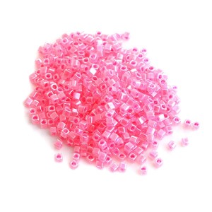 Miyuki Cube 1.8mm Opaque Rose Irisé SB18-544 | Boutique Charlotte